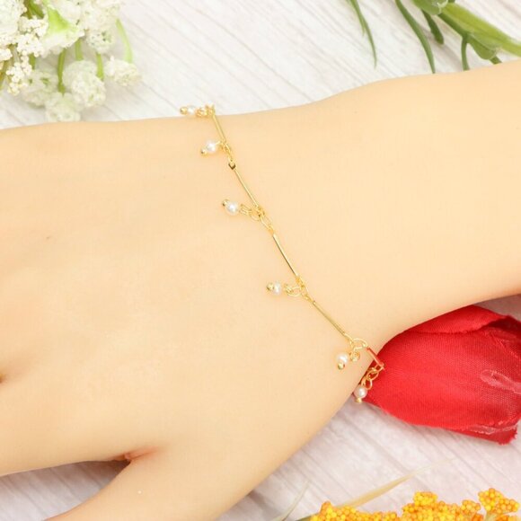 "Trendy Handmade Bracelet – A Thoughtful Gift for Girls & Women | UNVRC1140 - Picture 6 of 10